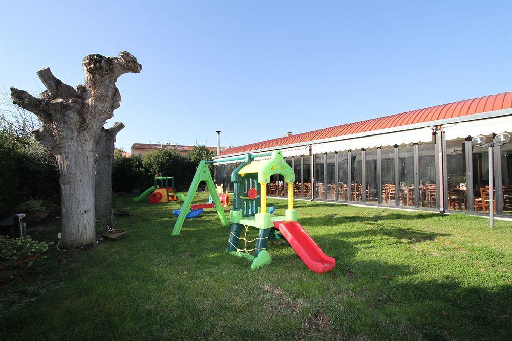 La Vecchia Fattoria Hotell Loreto Eksteriør bilde