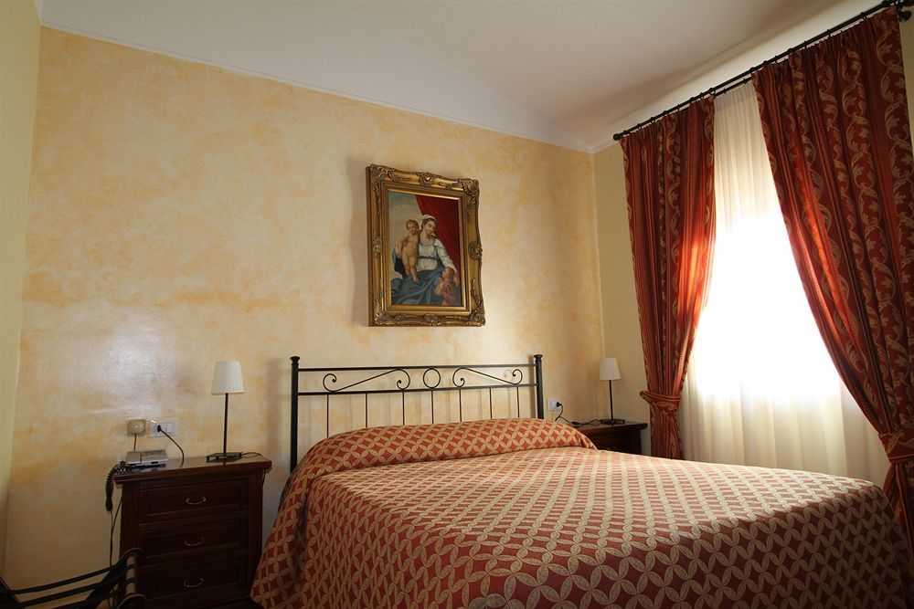 La Vecchia Fattoria Hotell Loreto Eksteriør bilde