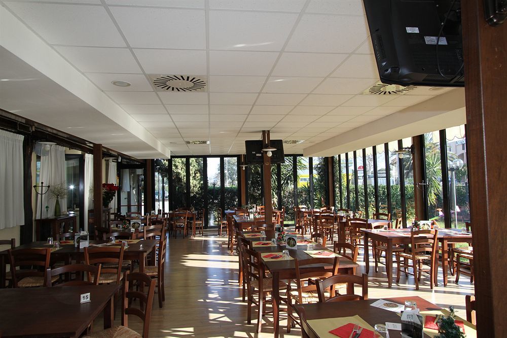 La Vecchia Fattoria Hotell Loreto Eksteriør bilde