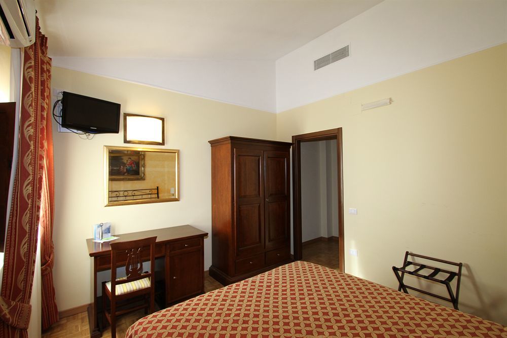La Vecchia Fattoria Hotell Loreto Eksteriør bilde
